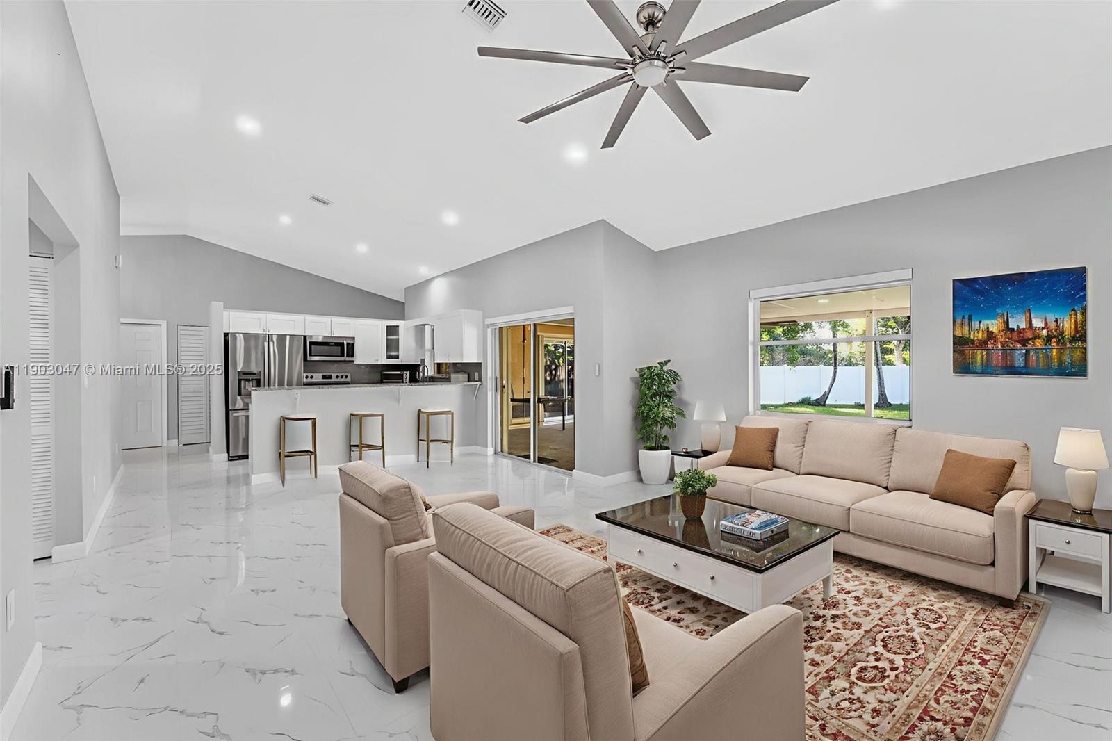 FIRST IMPRESSIONS II - Residential