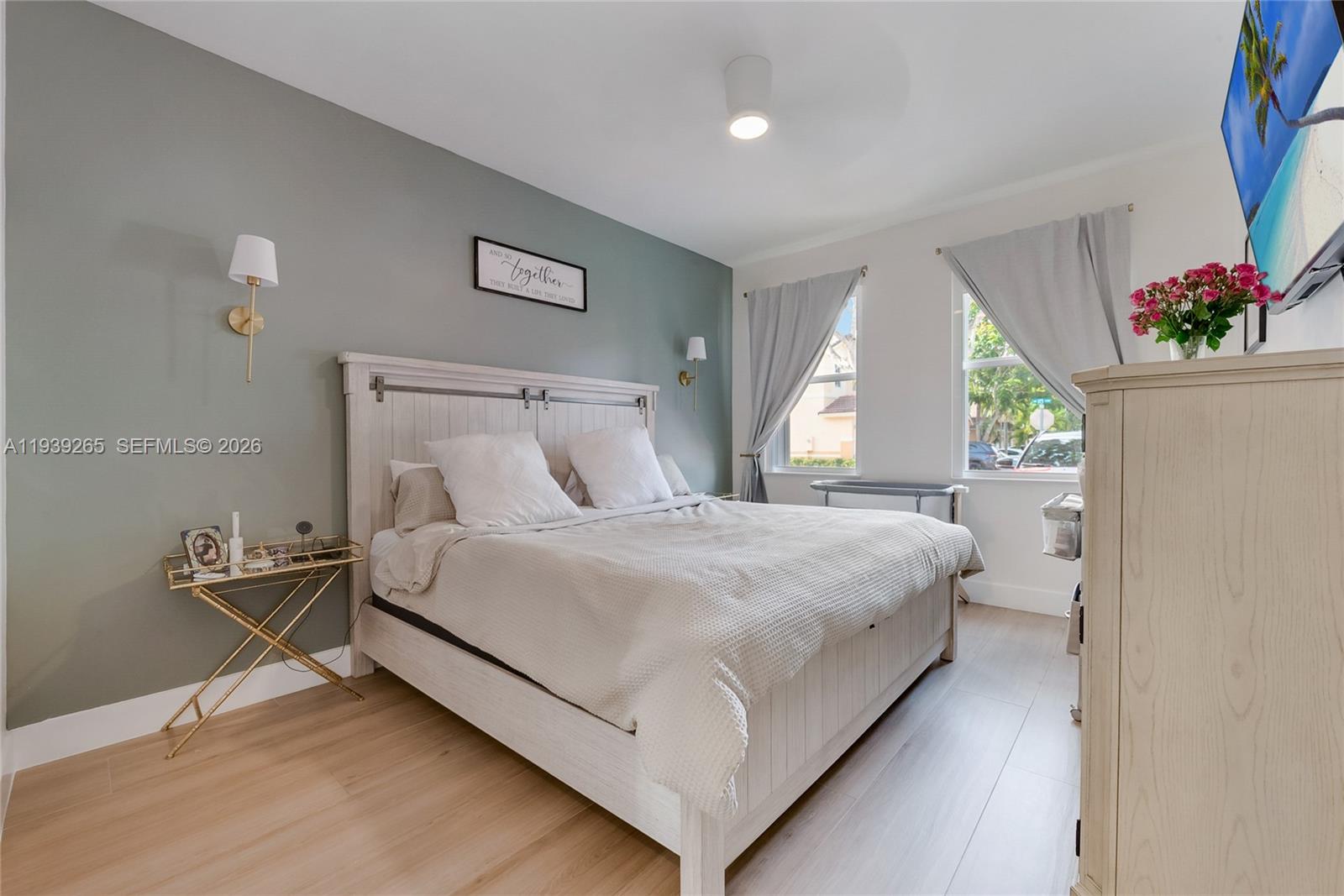 KENDALL BREEZE SOUTH - Residential