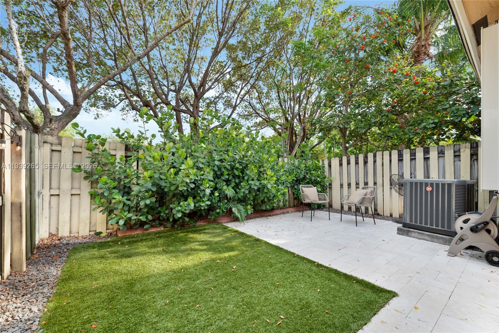 KENDALL BREEZE SOUTH - Residential