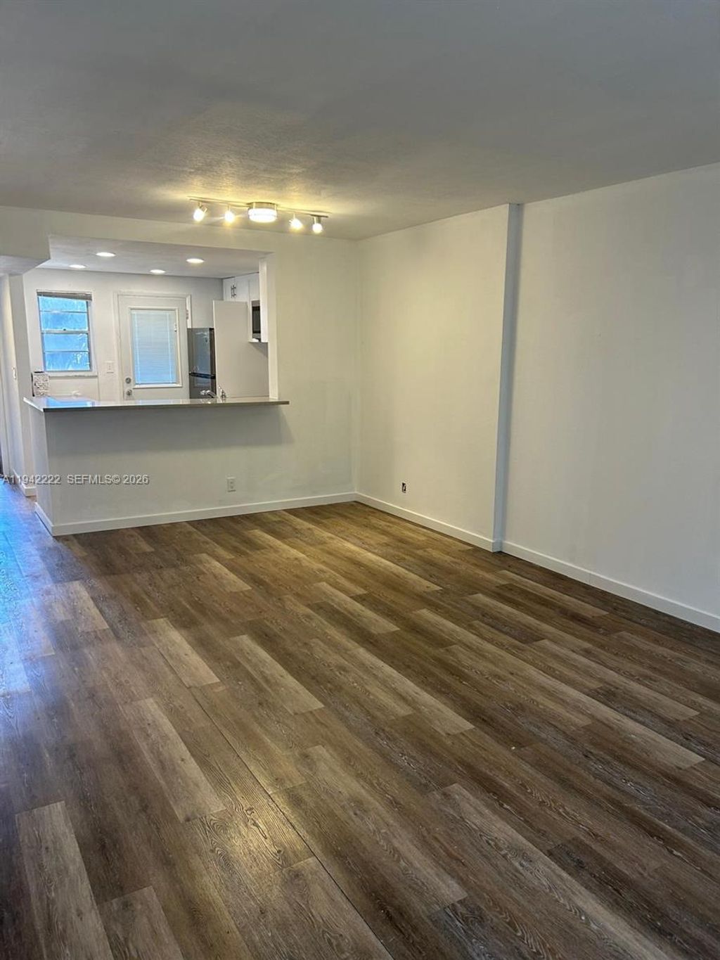 Photo of 500 NE 12th Ave #304, Hallandale Beach, FL 33009 (MLS # A11942222)