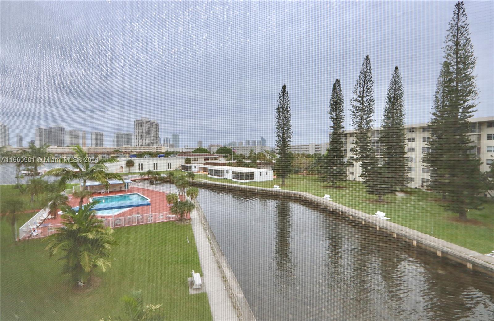 POINT EAST SEC II CONDO - Residential