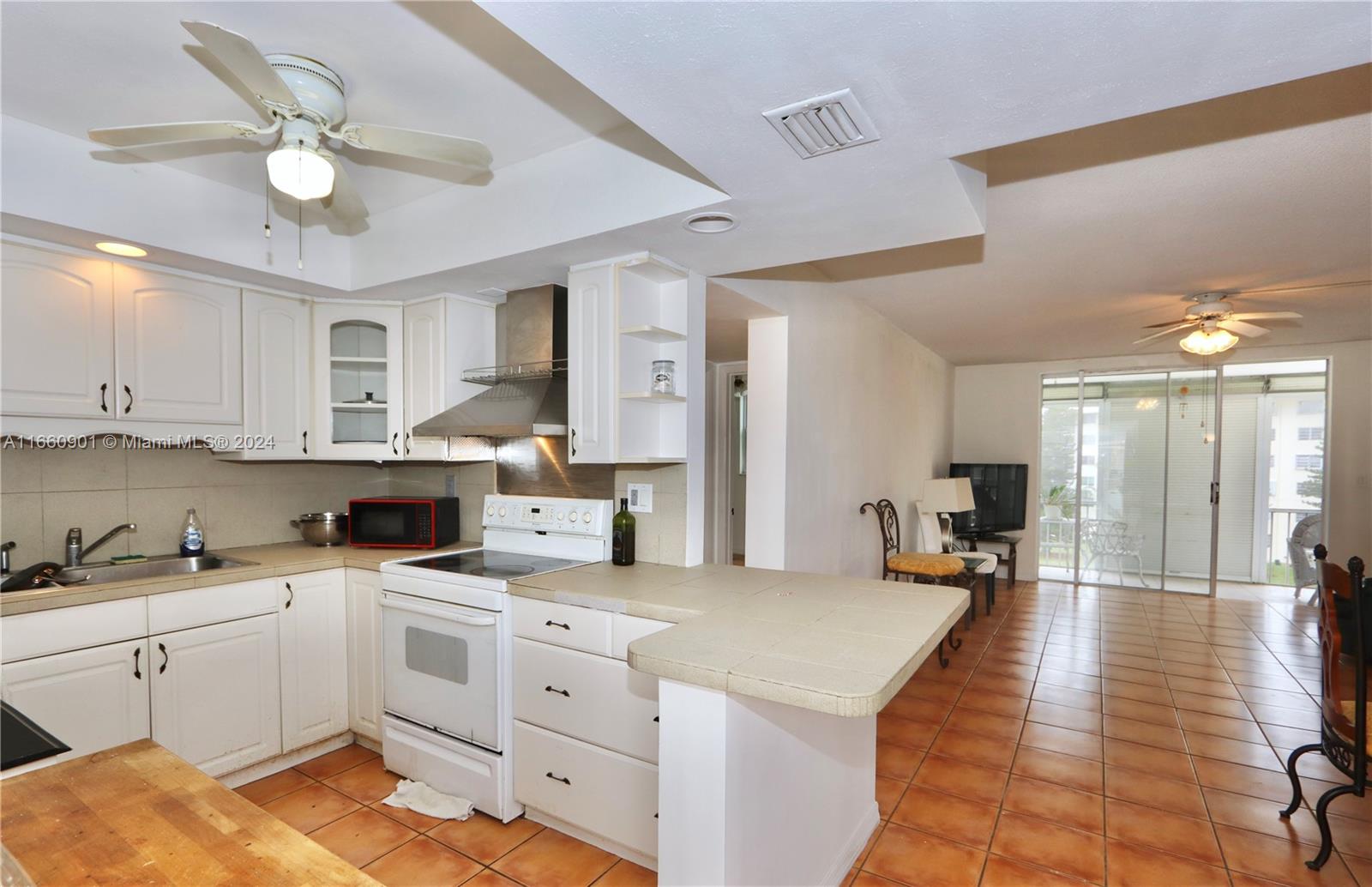 POINT EAST SEC II CONDO - Residential