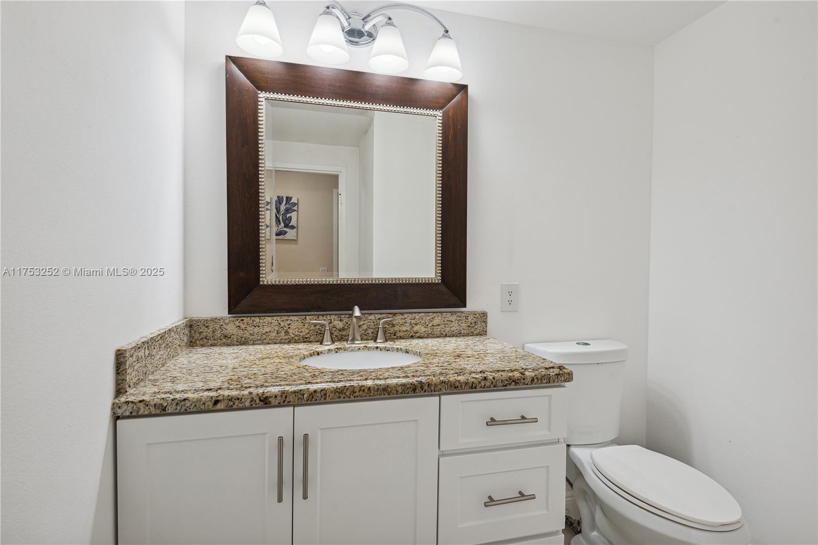 ALEXANDER TOWERS - Residential Lease