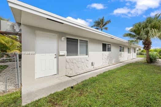 Completely renovated Duplex featuring hurricane impact windows, newer roof, stainless steel appliances, recessed LED lighting and high-end porcelain floors throughout. The front unit is a 2/1 and the rear unit is a 3/2 with a private, fenced yard. Parking for 4+ cars. FHA and VA offers welcome