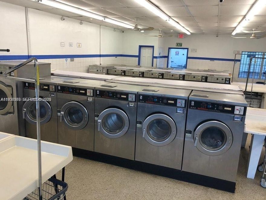 Profitable automated laundry business for sale, featuring state-of-the-art equipment worth approximately $200,000. Low rent and prime location. Approximate annual gross profit of $150,000 with a 25% net profit margin! Easy management and training included with purchase. Also explore the possibility of an E2 visa (always consult your immigration attorney). Seize this opportunity for financial success!