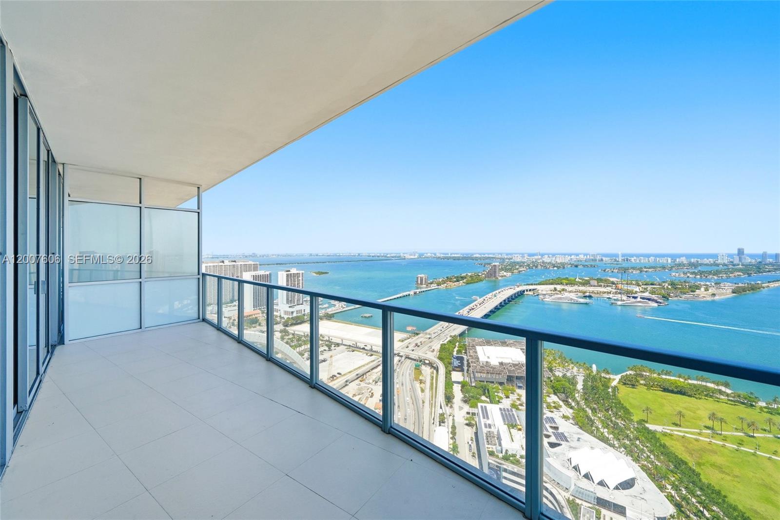 MARQUIS CONDO - Residential