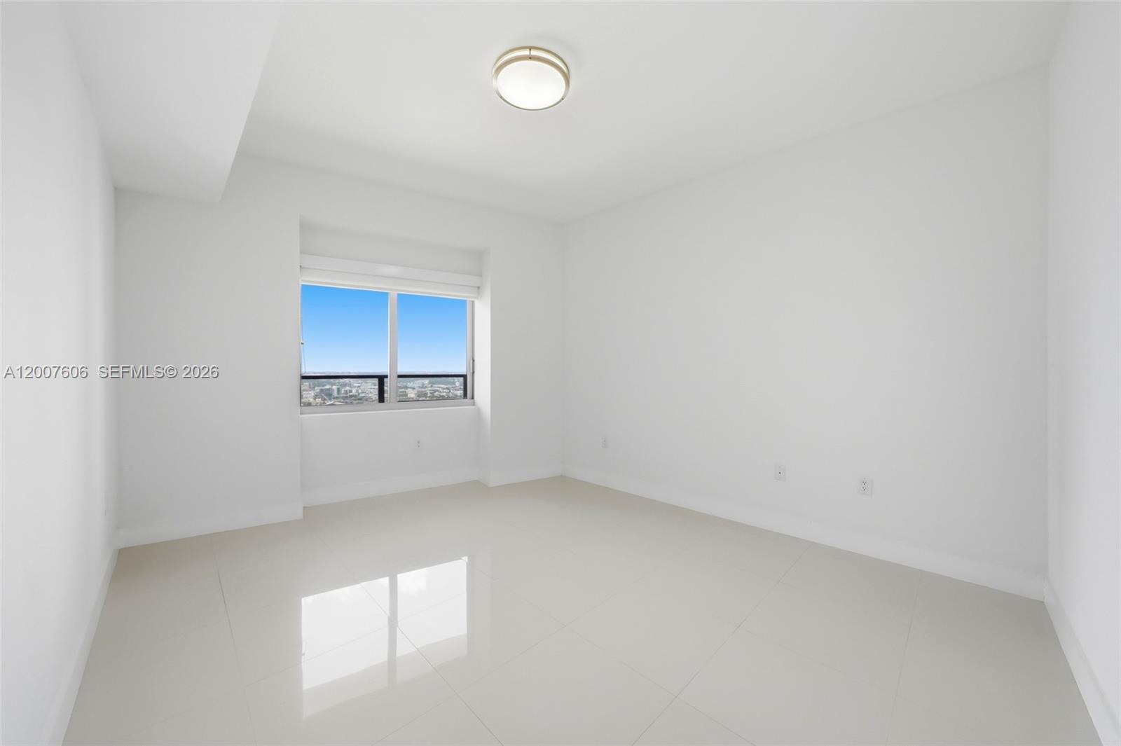 MARQUIS CONDO - Residential
