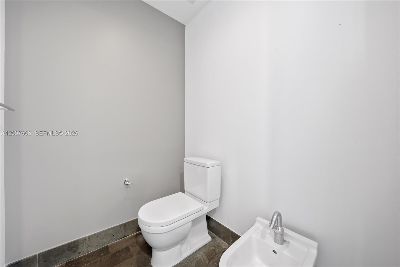MARQUIS CONDO - Residential