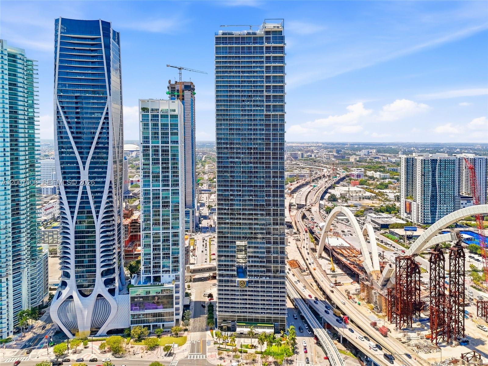 MARQUIS CONDO - Residential