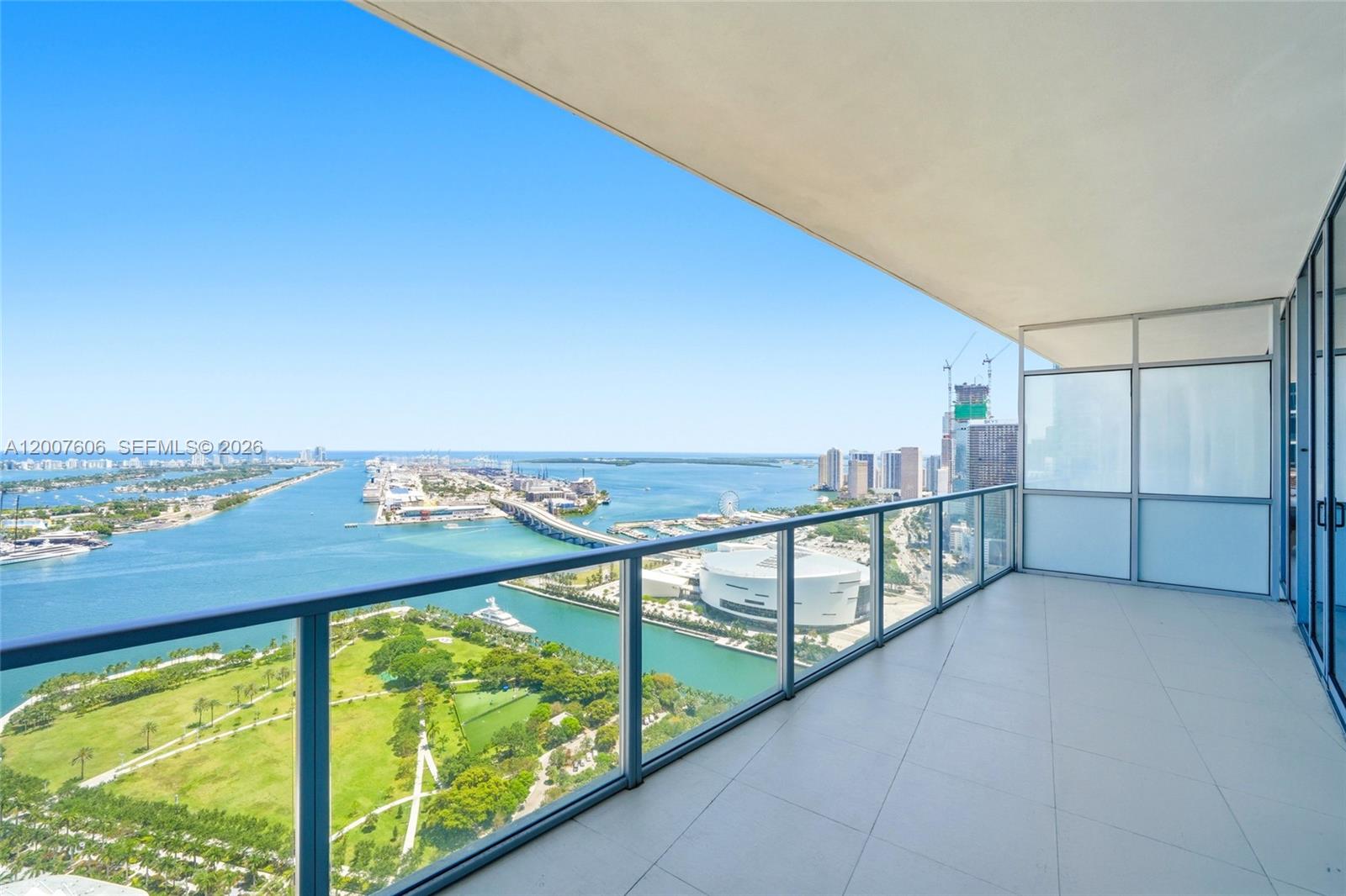 MARQUIS CONDO - Residential