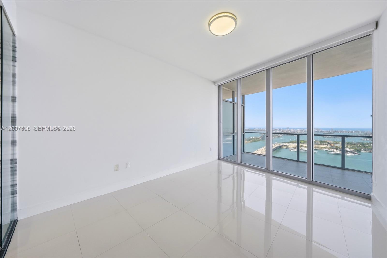 MARQUIS CONDO - Residential