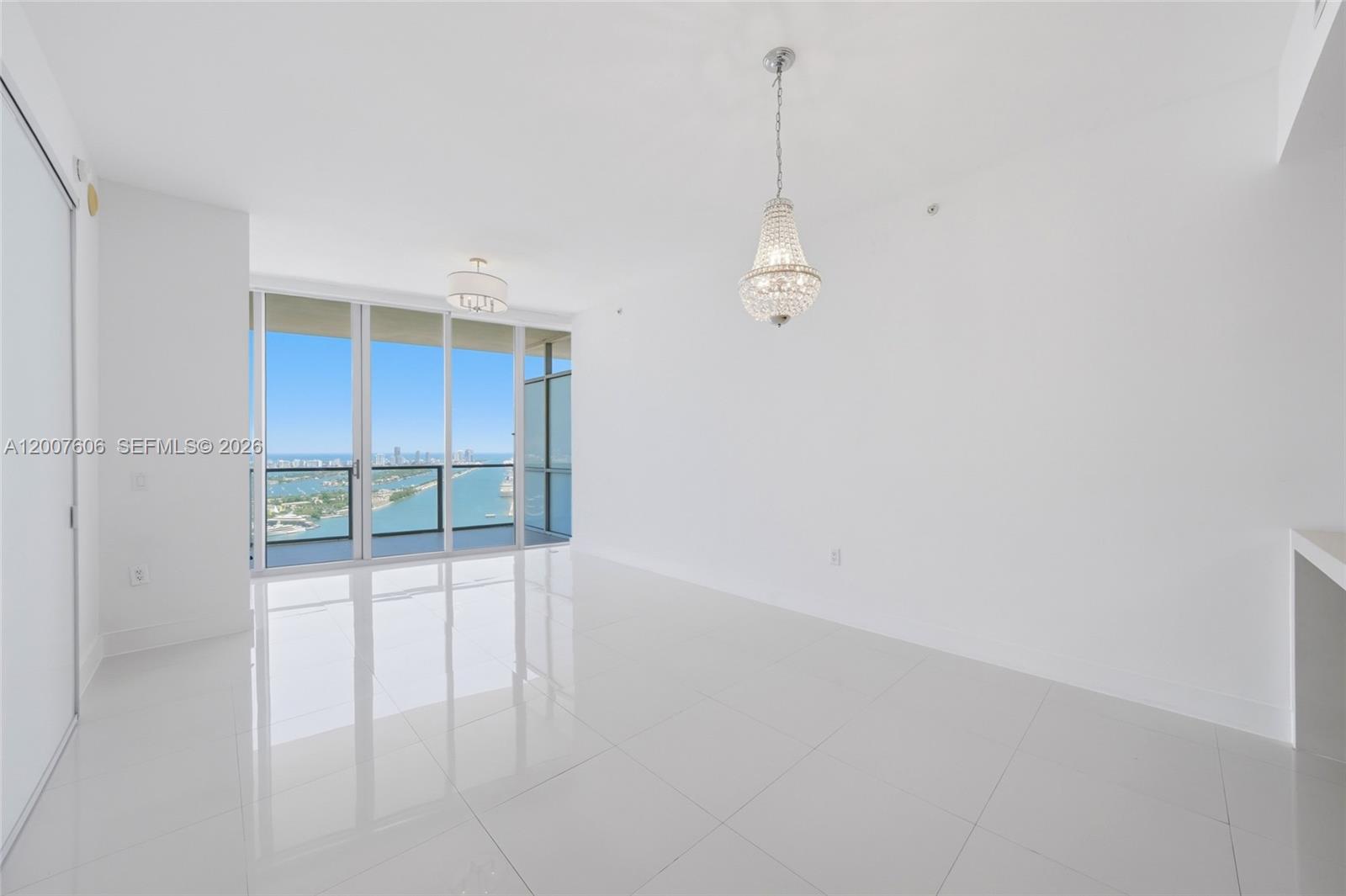 MARQUIS CONDO - Residential
