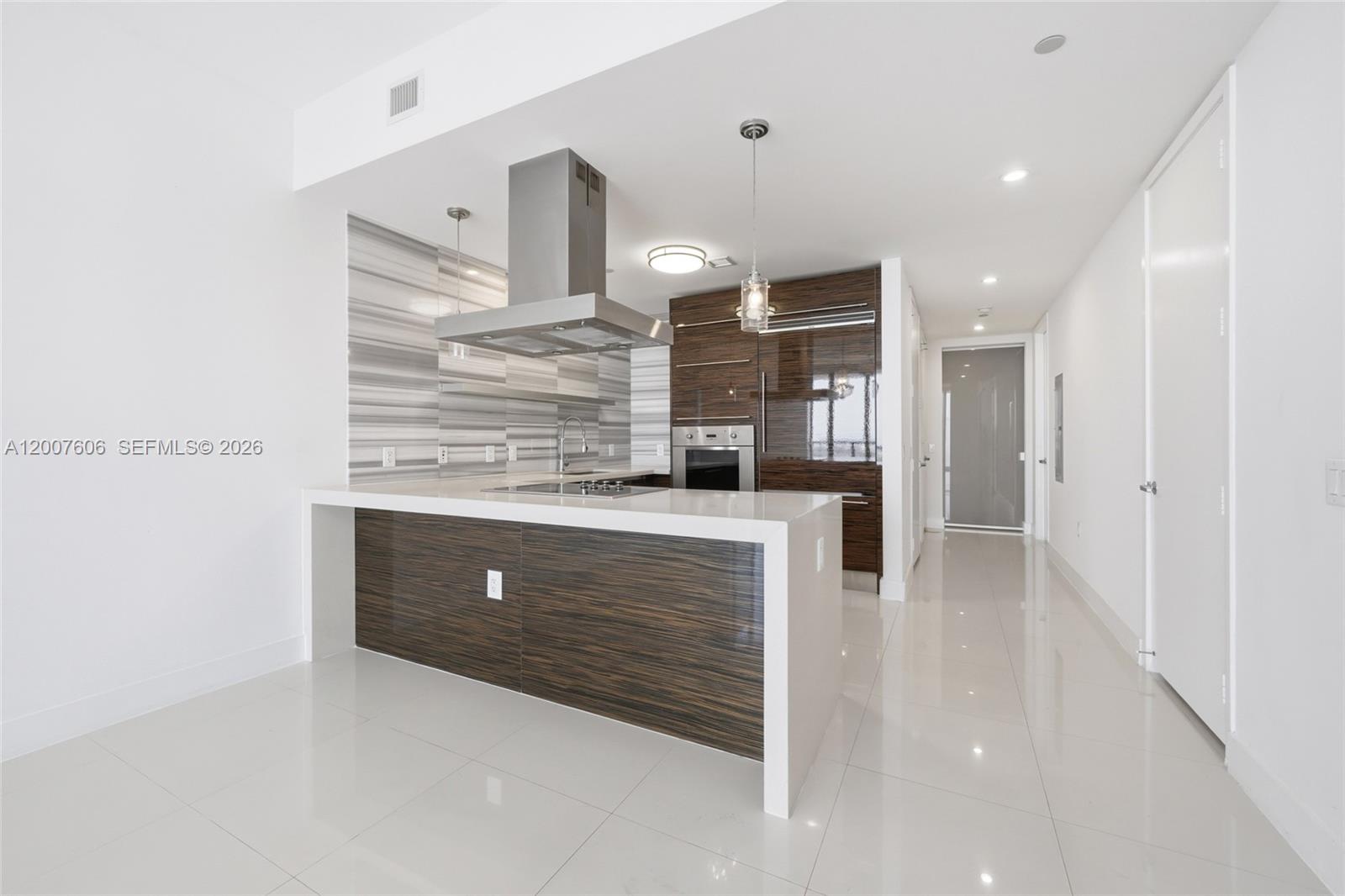 MARQUIS CONDO - Residential