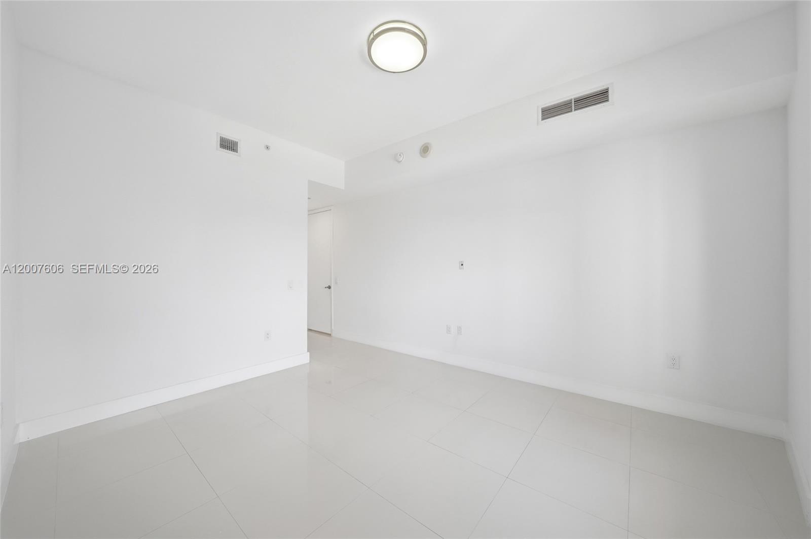 MARQUIS CONDO - Residential