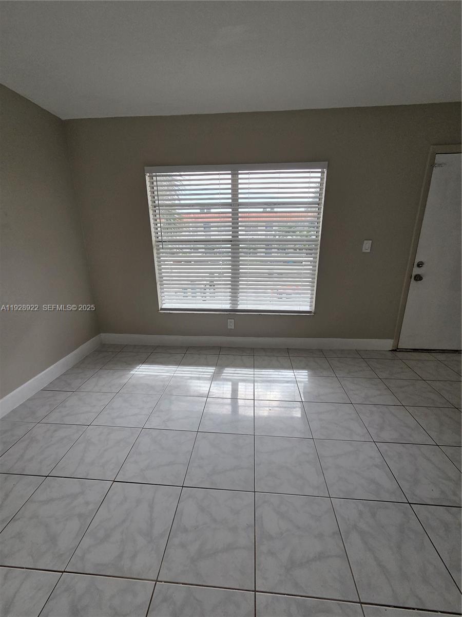 DEERFIELD PALMS CONDO - Residential