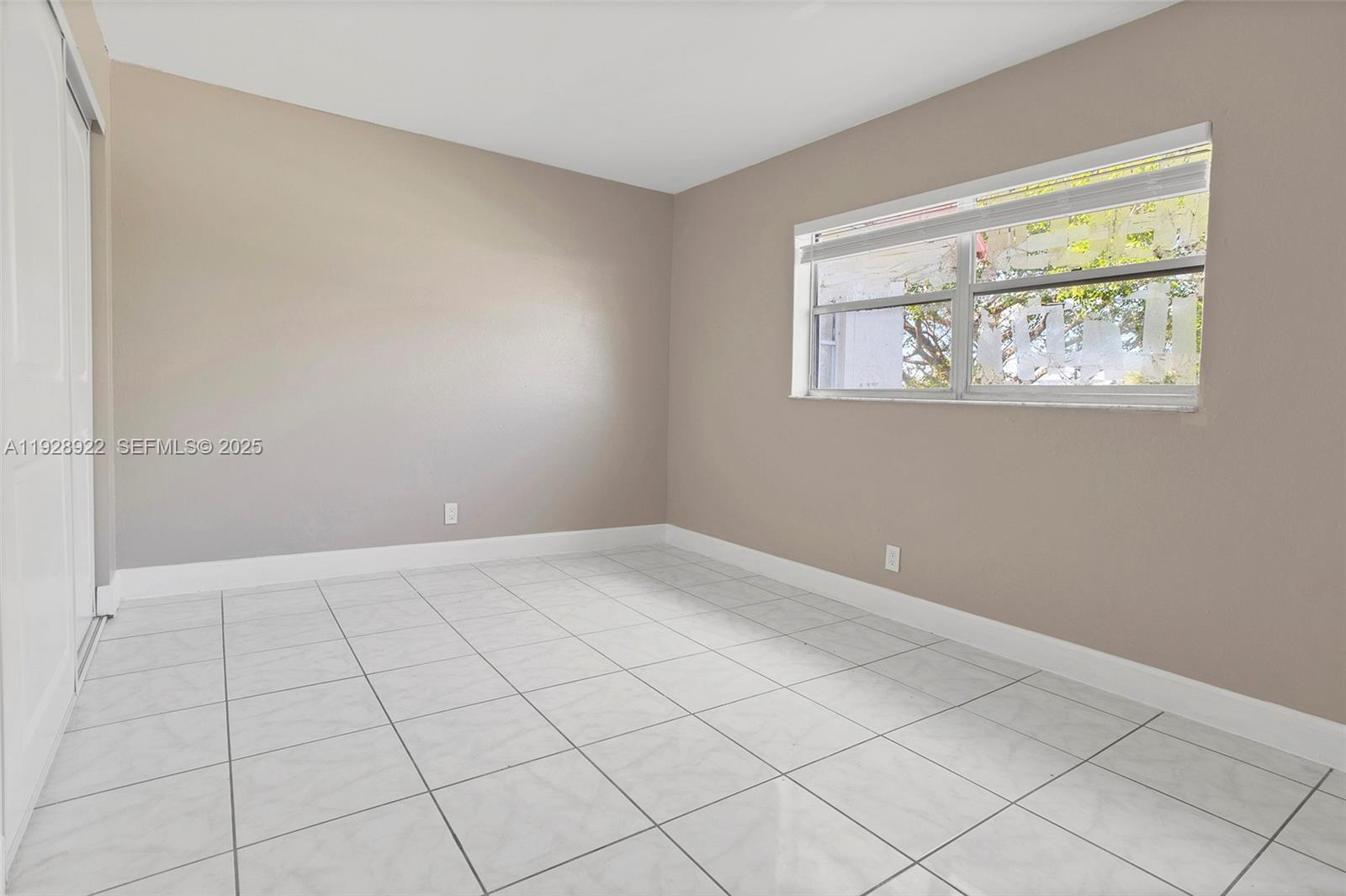 DEERFIELD PALMS CONDO - Residential