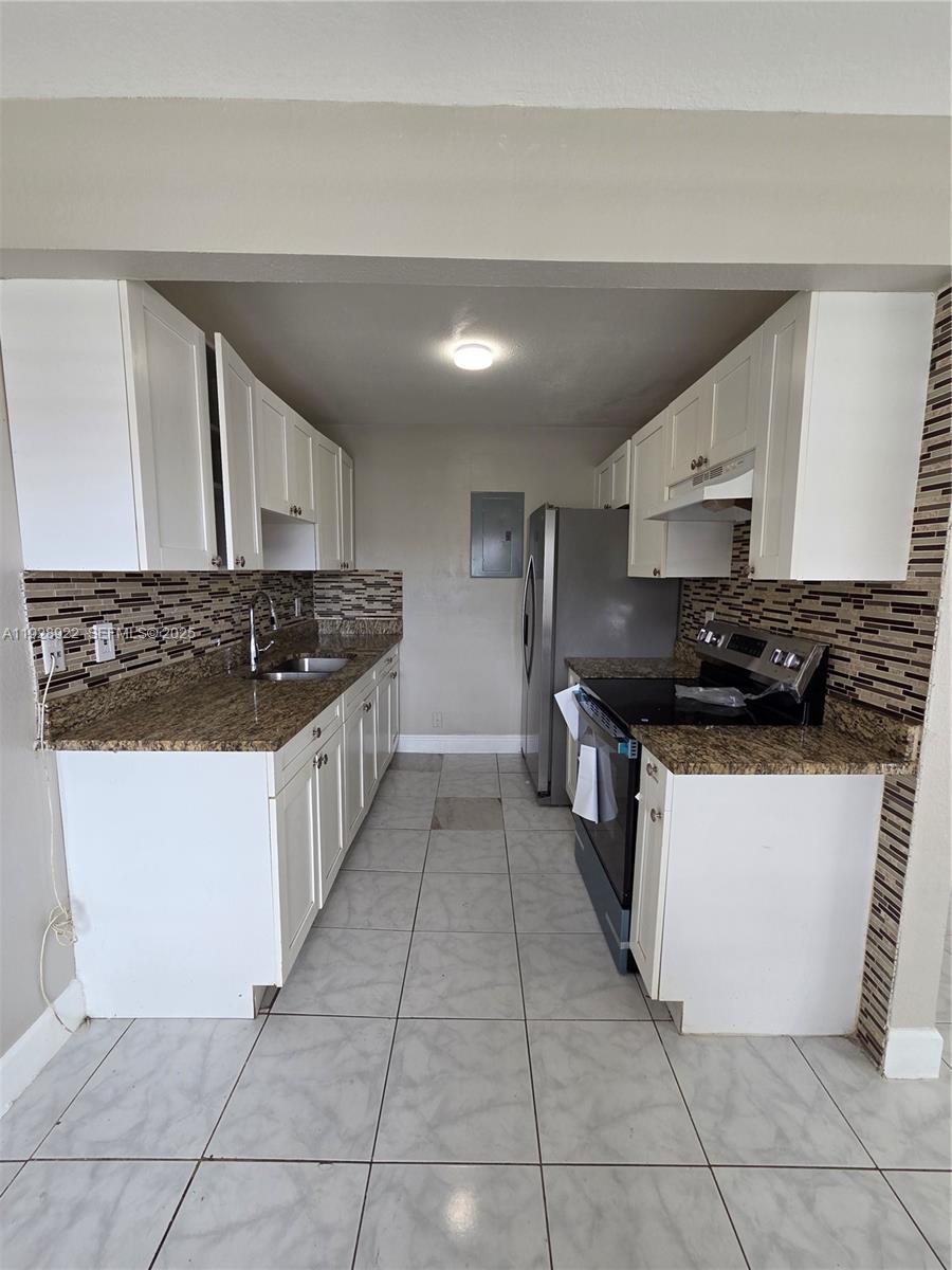 DEERFIELD PALMS CONDO - Residential