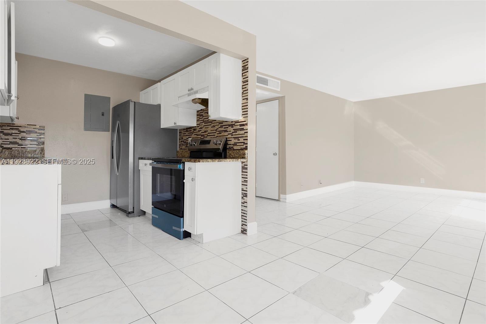 DEERFIELD PALMS CONDO - Residential