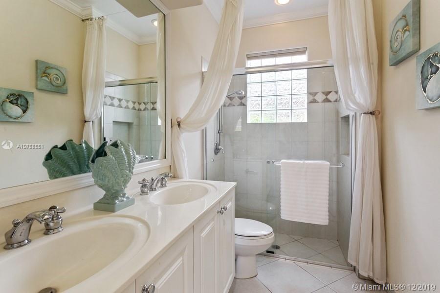 BUCKRAM OAK FARM - Residential