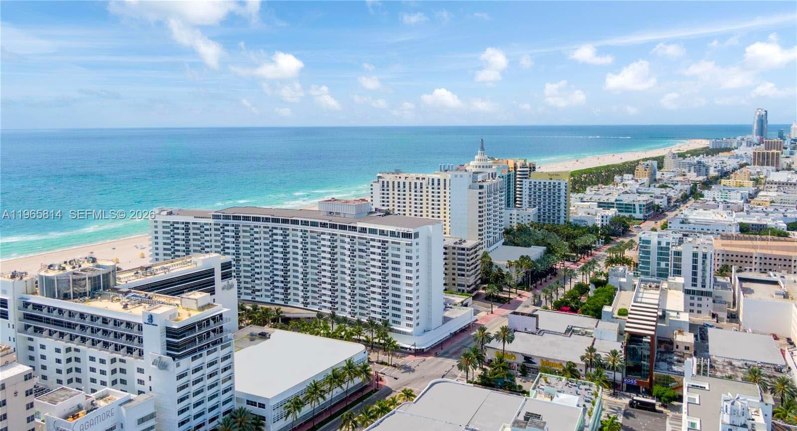 THE DECOPLAGE CONDO - Residential