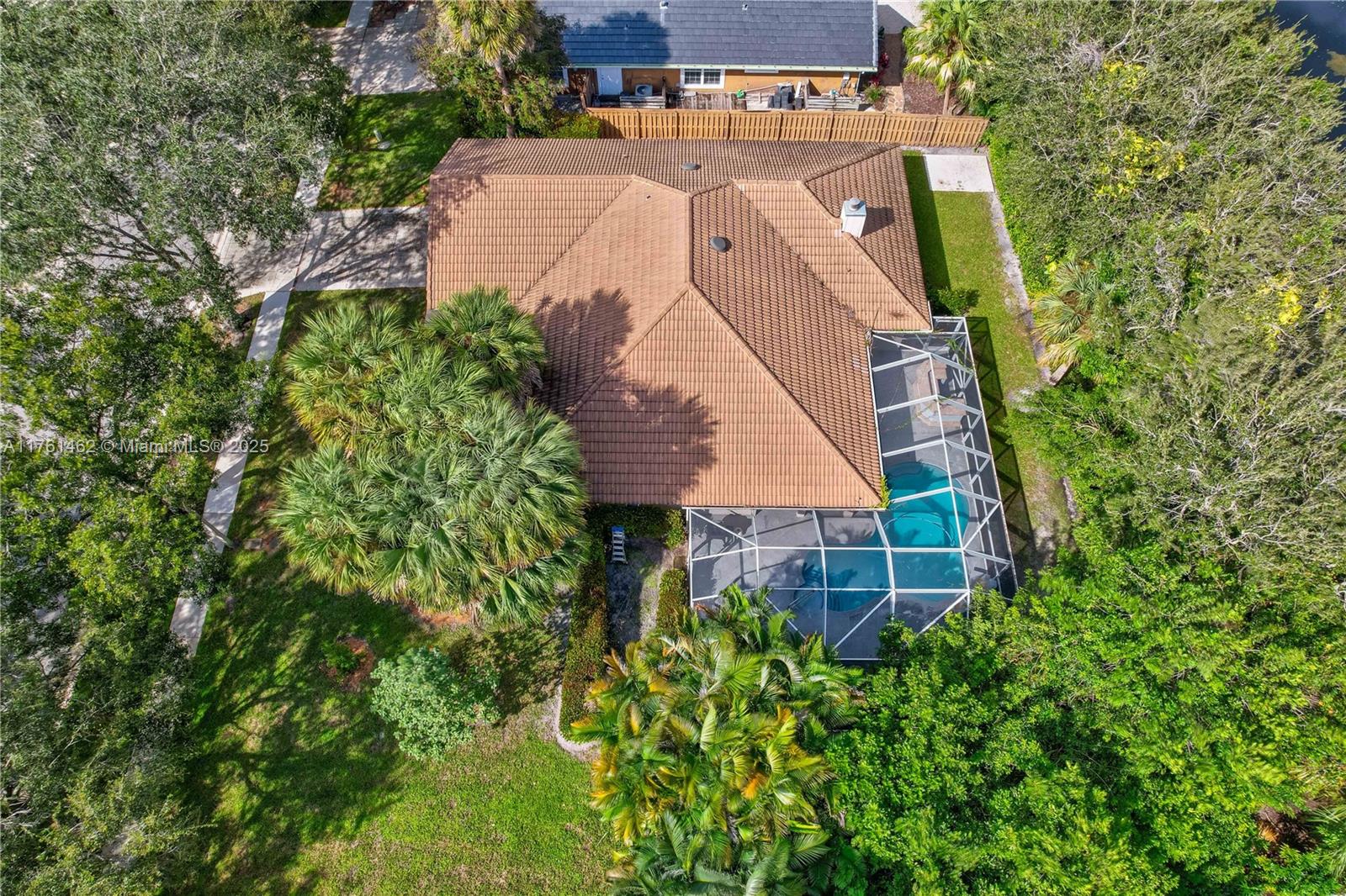 SHORES 1 - Residential