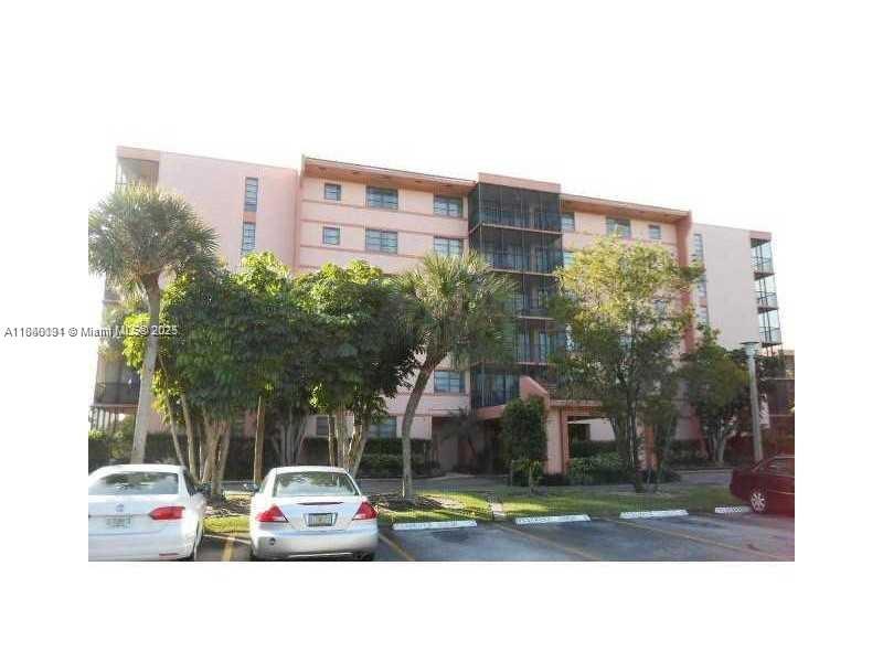 20850 San Simeon Way 605-5