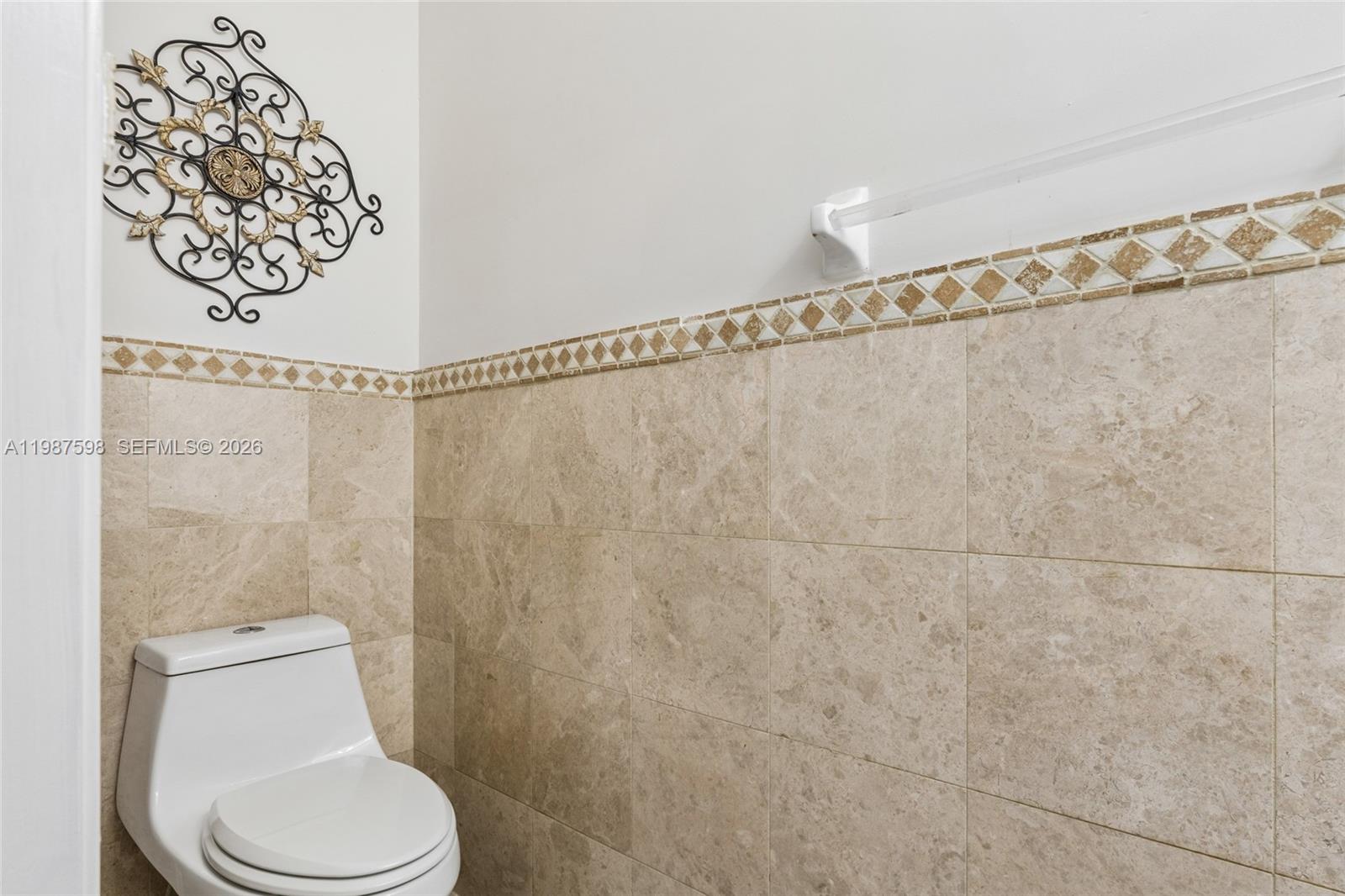 SILVER LAKES PHASE III - Residential Lease