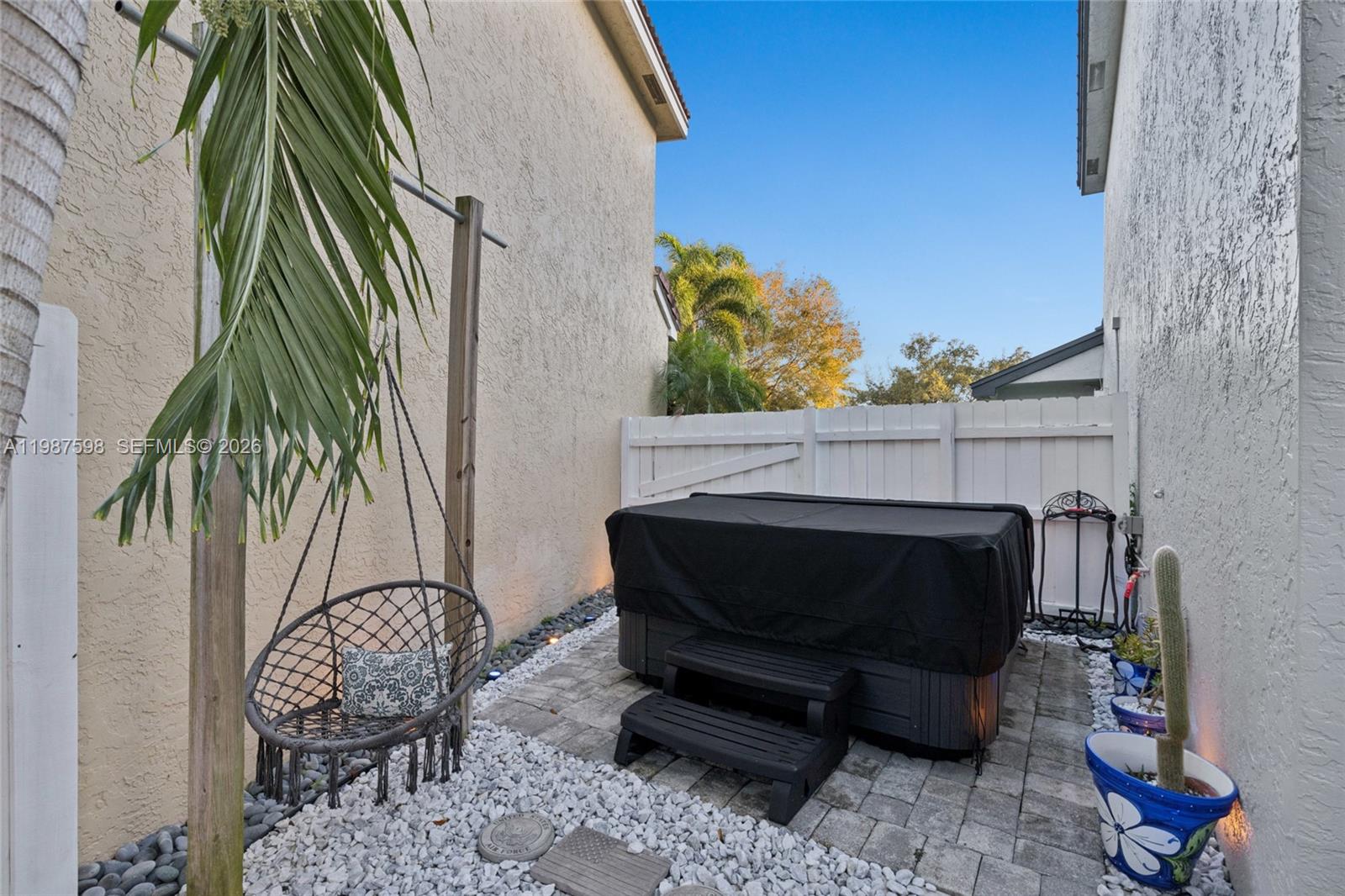 SILVER LAKES PHASE III - Residential Lease