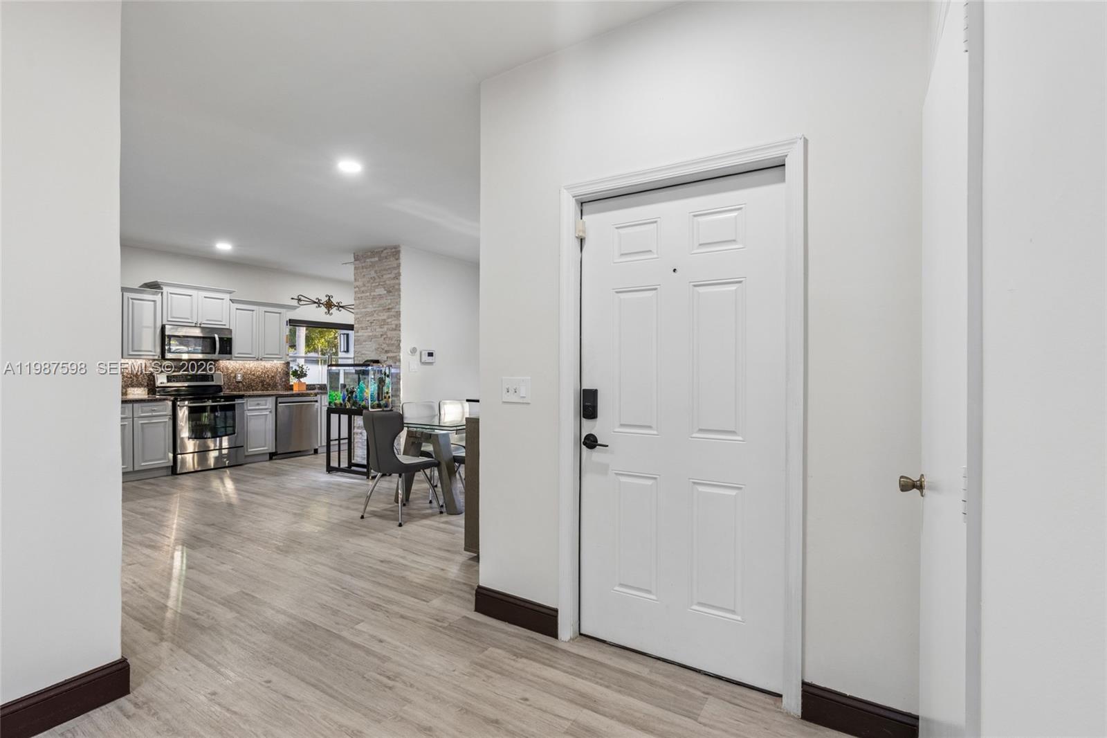 SILVER LAKES PHASE III - Residential Lease