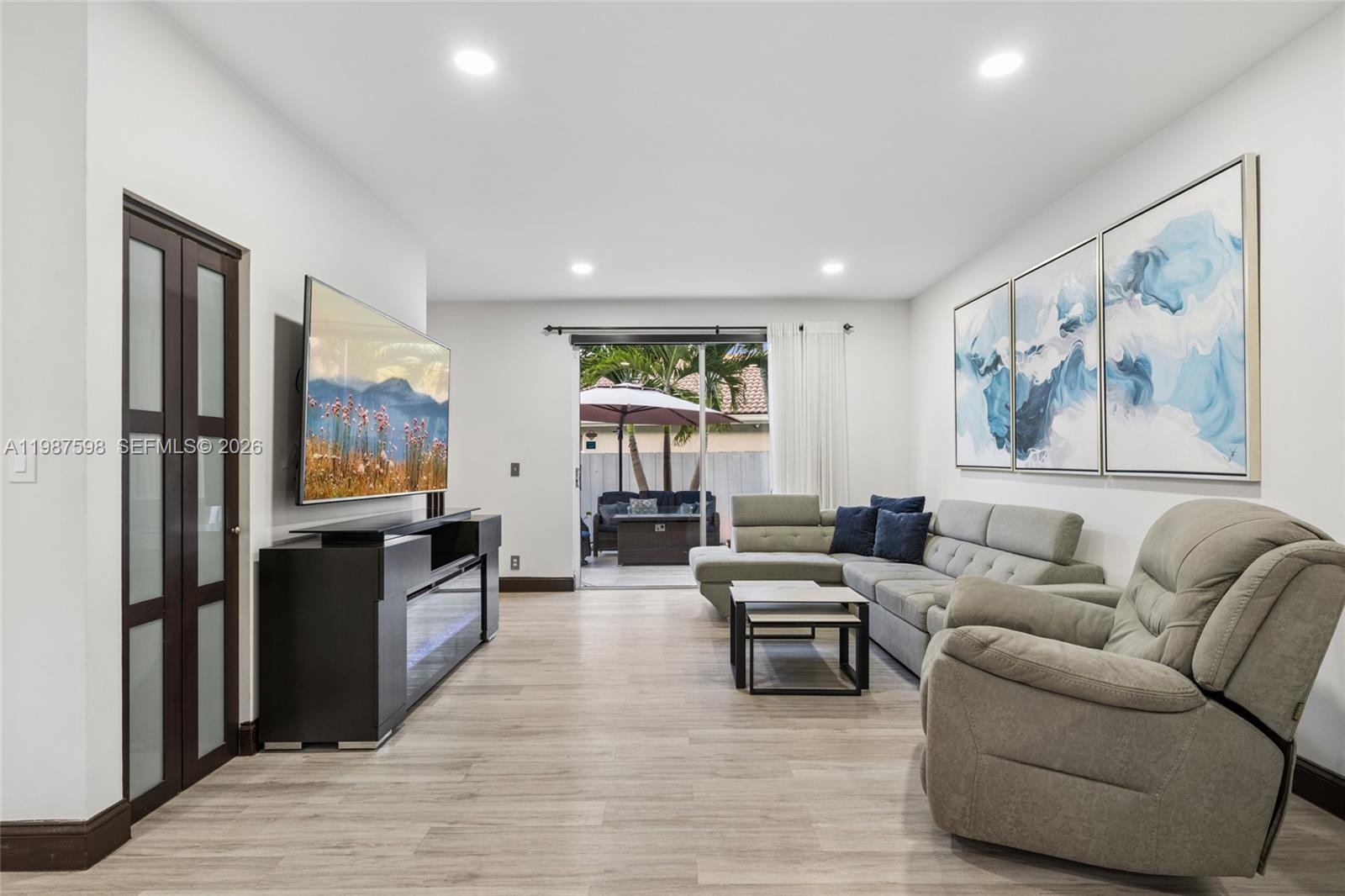 SILVER LAKES PHASE III - Residential Lease