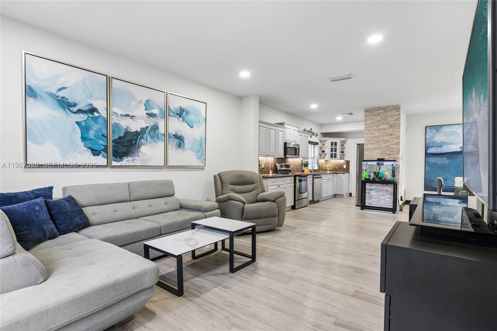 SILVER LAKES PHASE III - Residential Lease