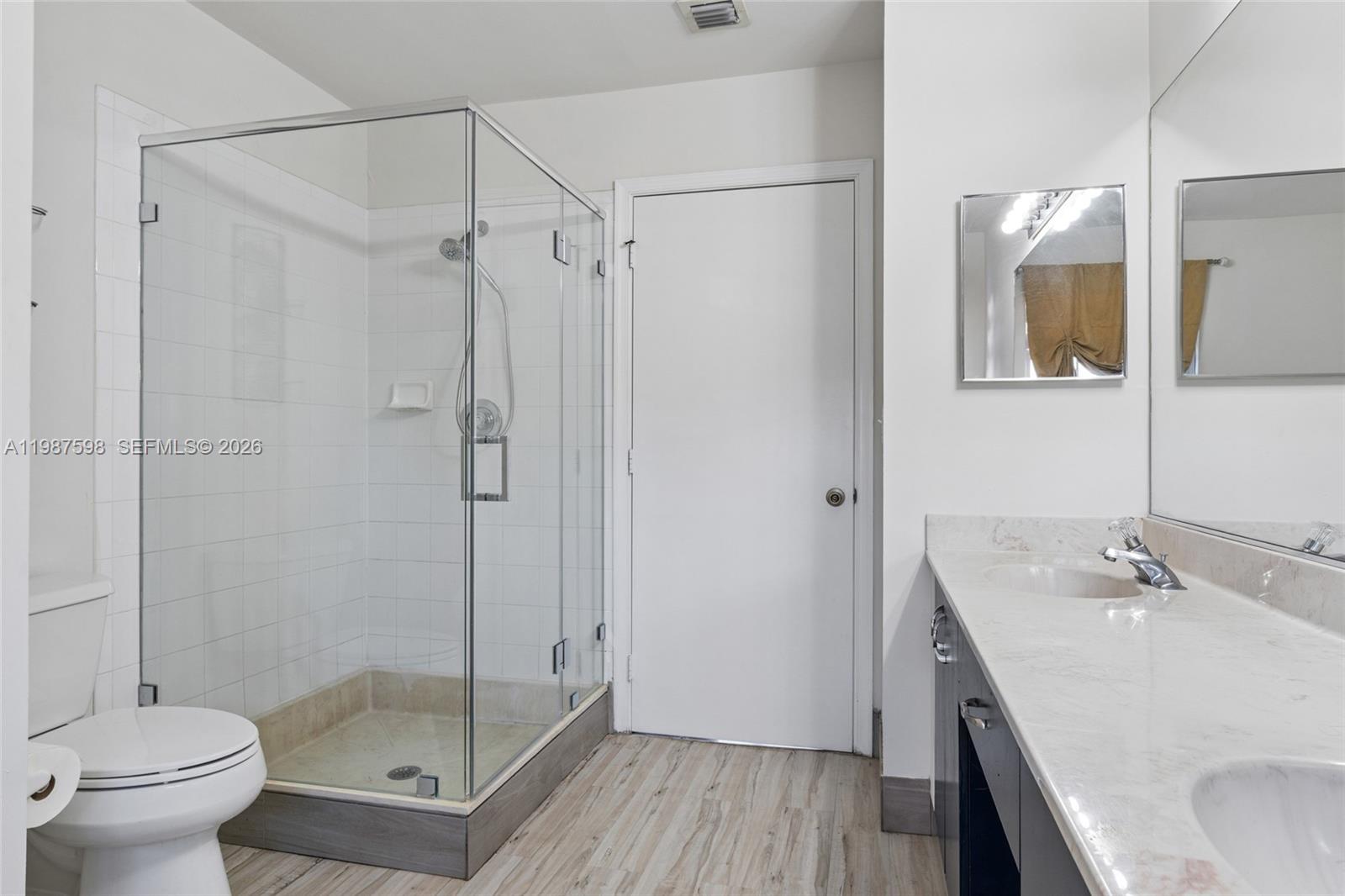 SILVER LAKES PHASE III - Residential Lease