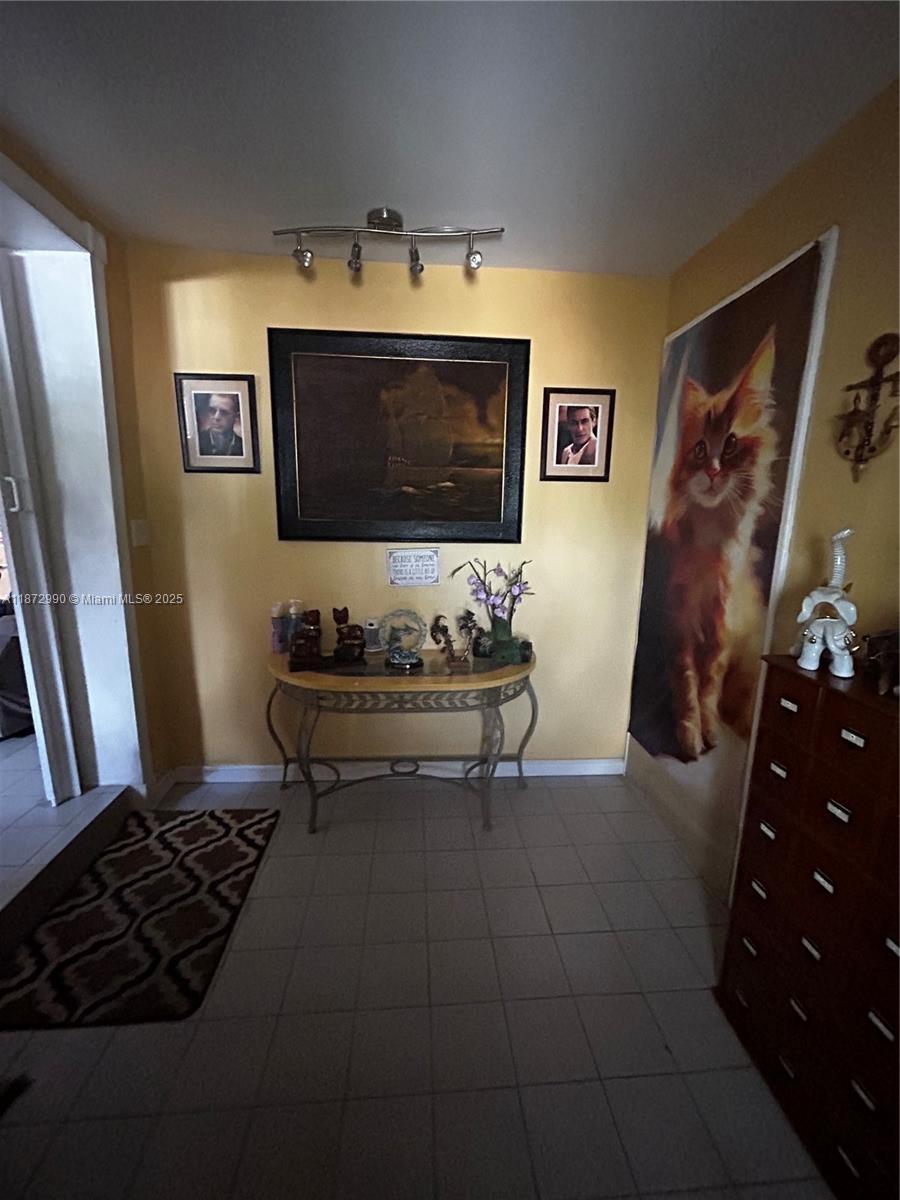 HIALEAH 13TH ADDN AMD PL - Residential