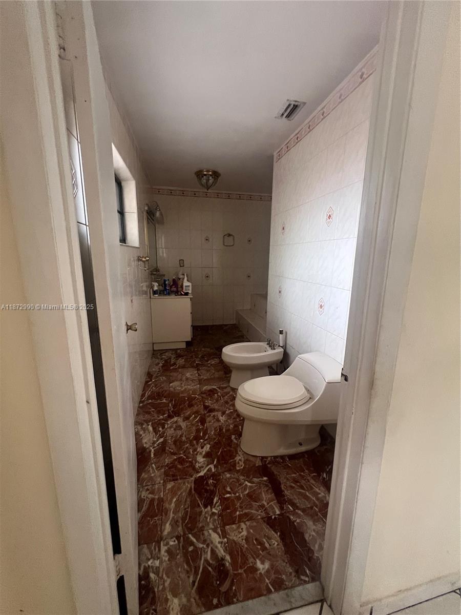 HIALEAH 13TH ADDN AMD PL - Residential