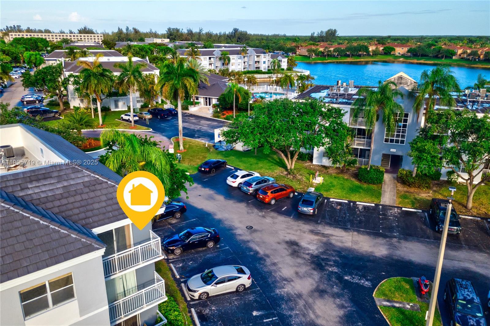 LE CLUB AT OLD CUTLER CON - Residential Lease