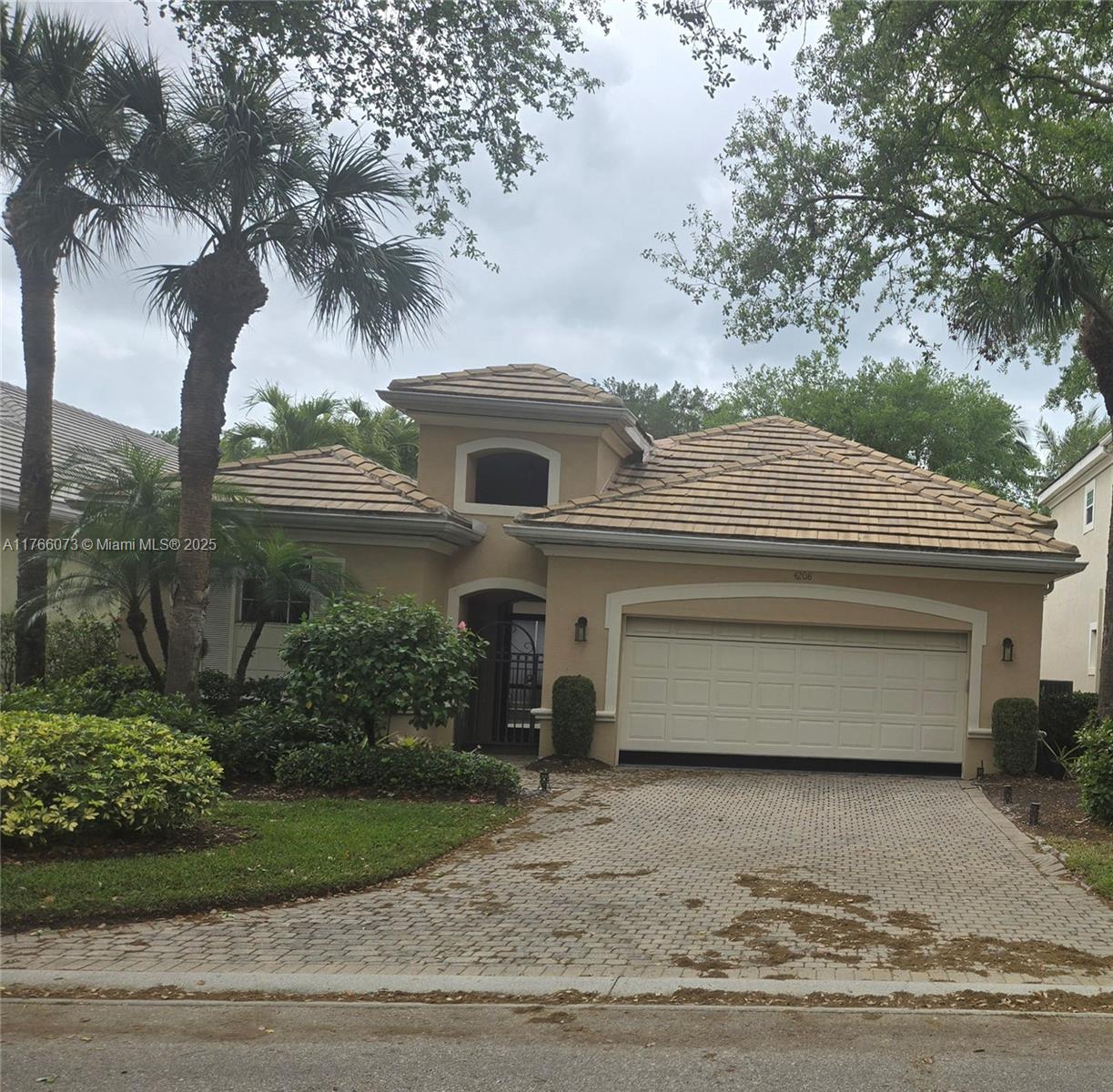 Property for Sale at 4208 Kensington High Street, Naples, Collier County, Florida - Bedrooms: 3 
Bathrooms: 3  - $1,100,000