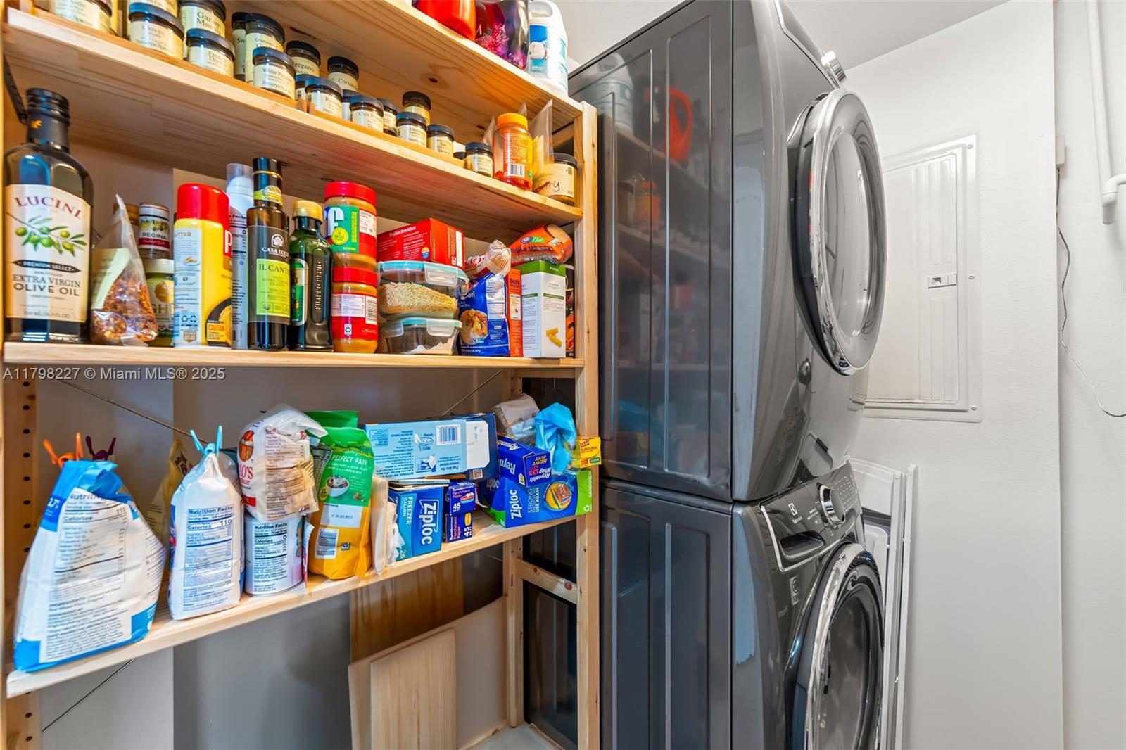 TEN ARAGON CONDO - Residential