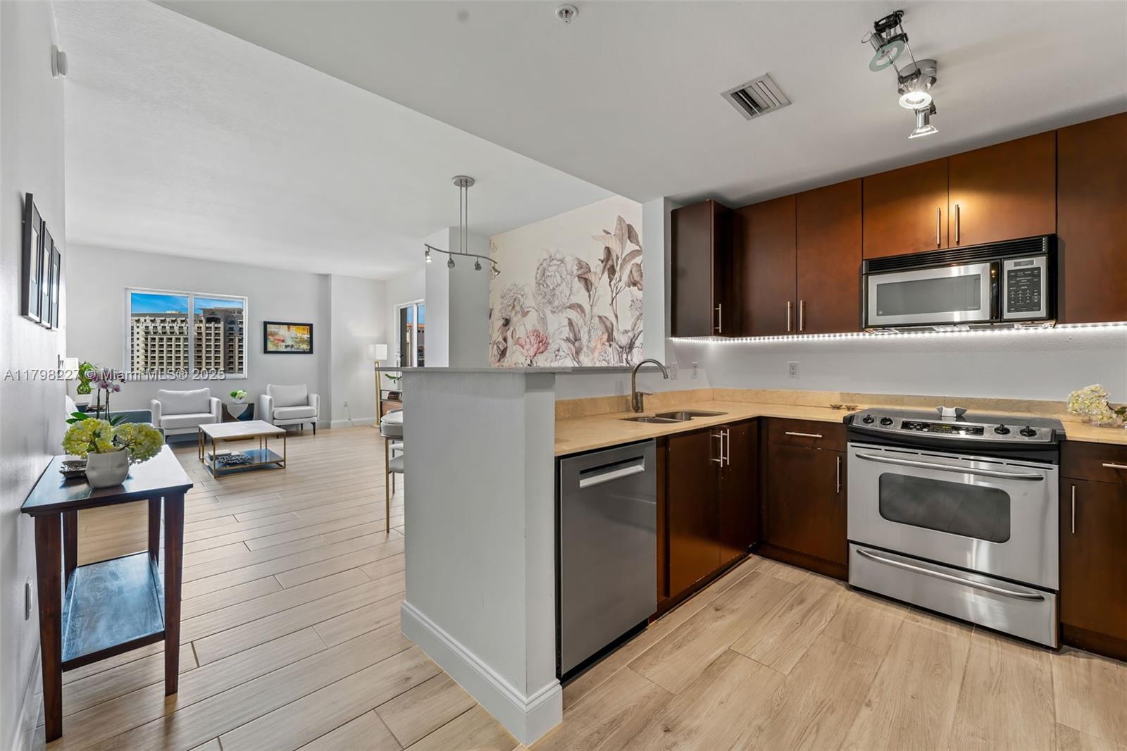 TEN ARAGON CONDO - Residential