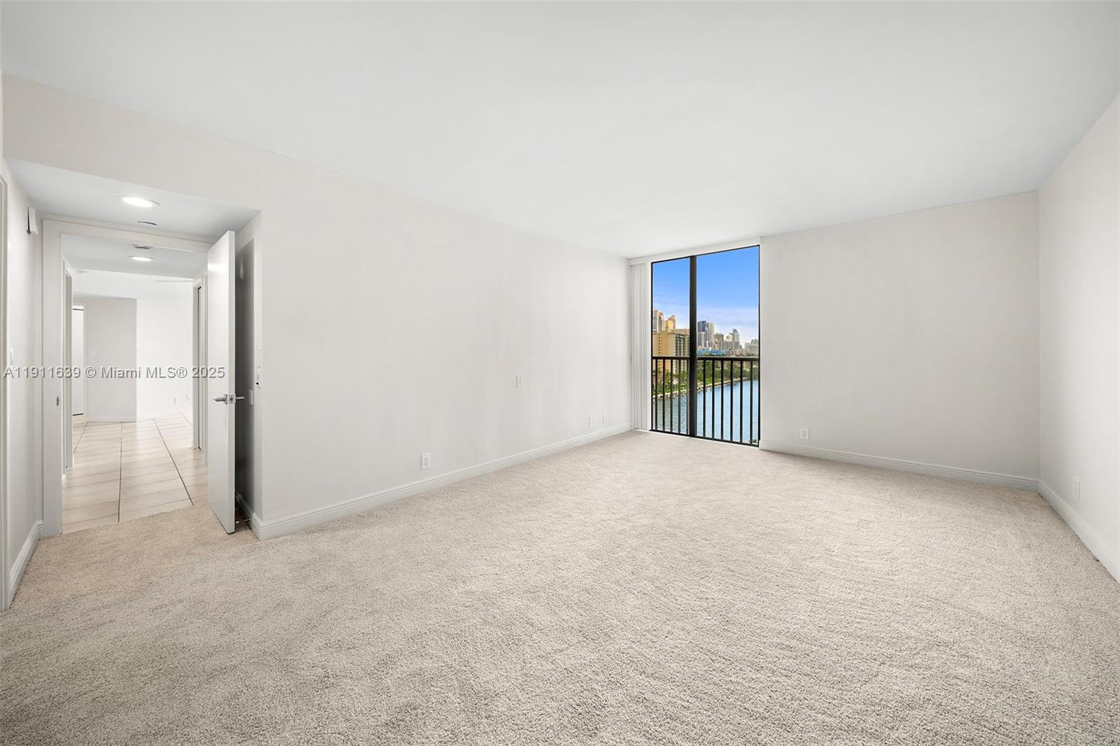 TURNBERRY ISLE CONDO - Residential Lease