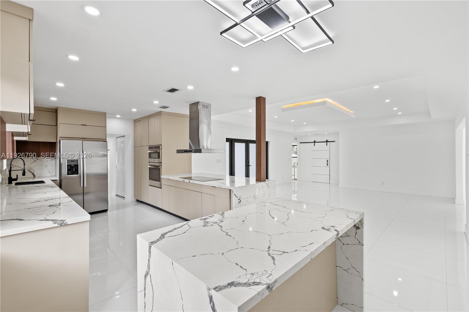 BISCAYNE POINT - Residential