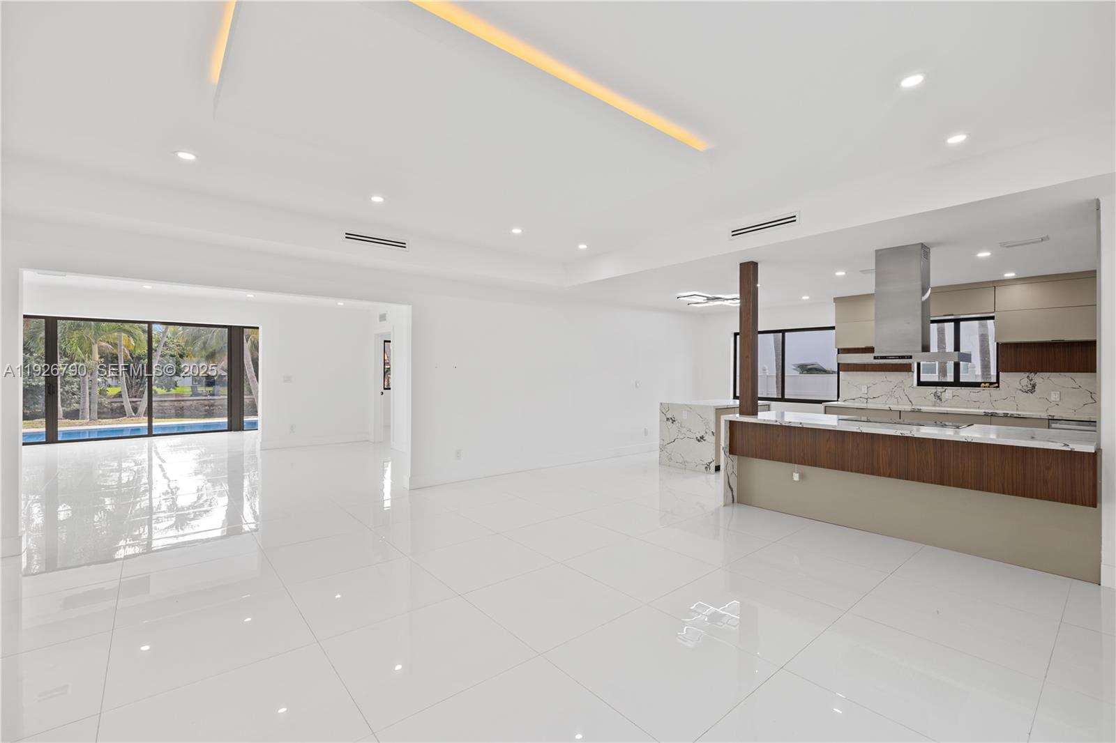 BISCAYNE POINT - Residential