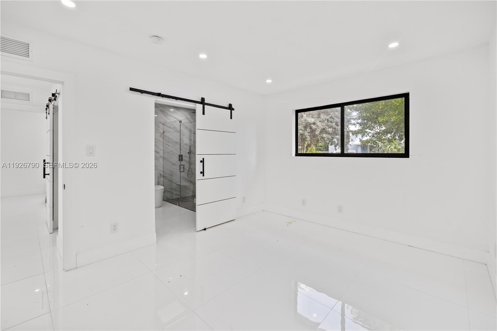 BISCAYNE POINT - Residential