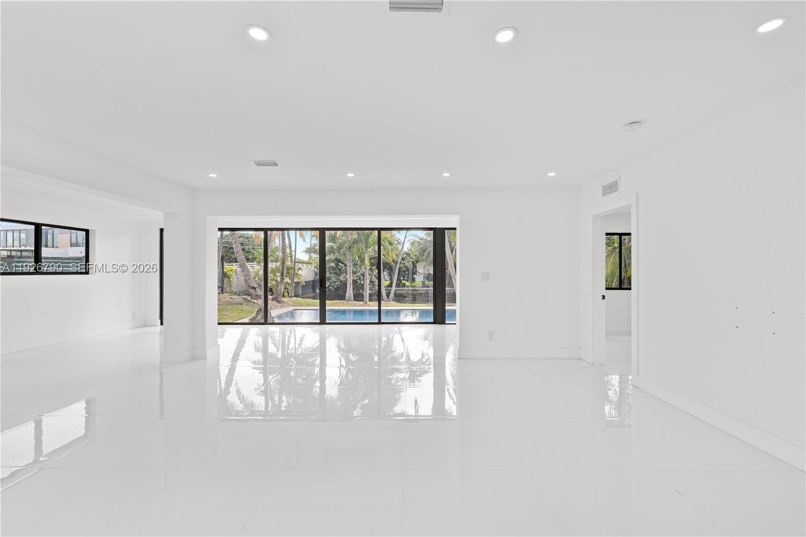 BISCAYNE POINT - Residential