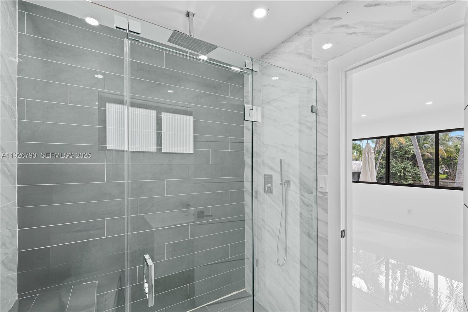 BISCAYNE POINT - Residential