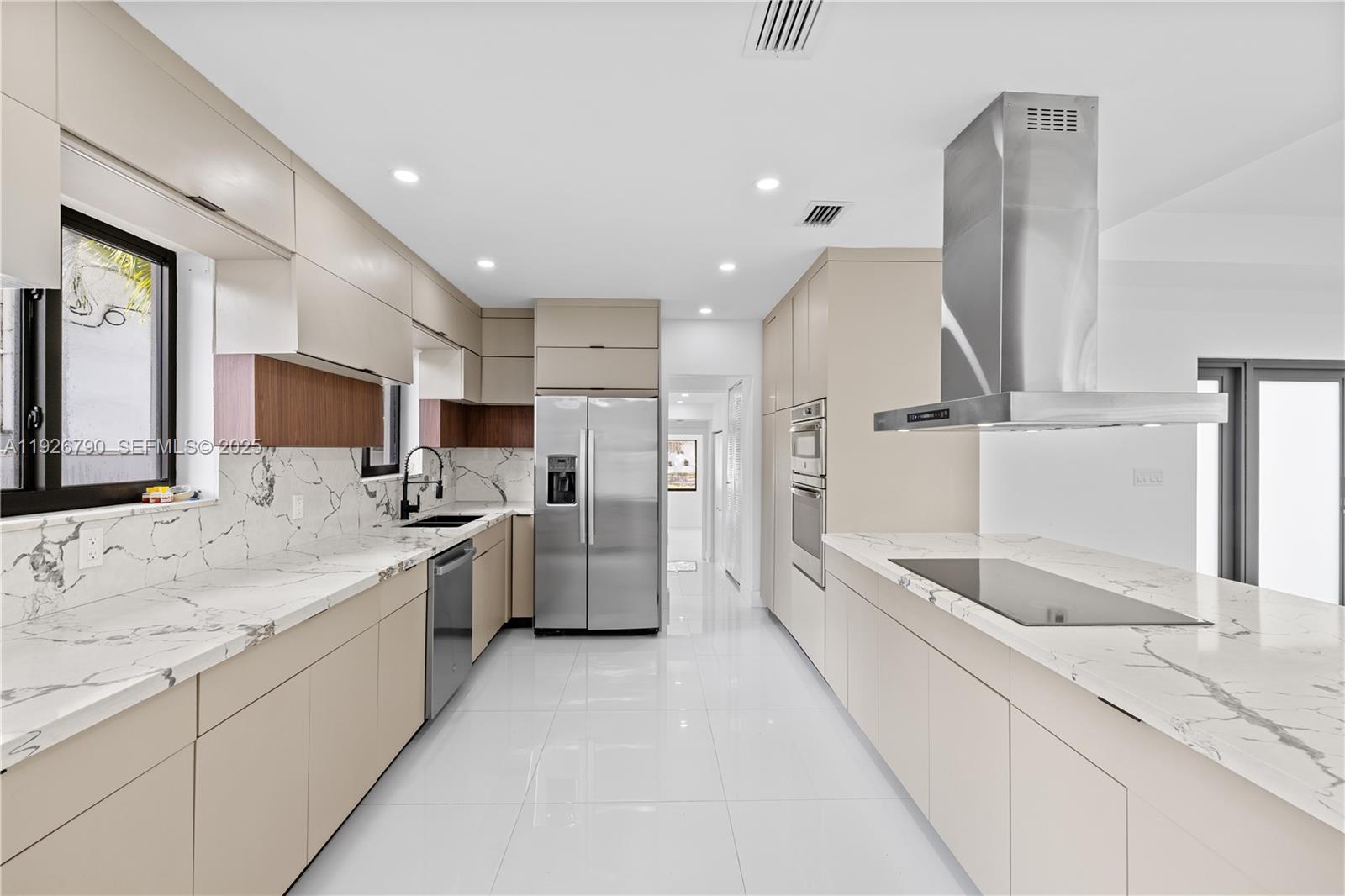 BISCAYNE POINT - Residential