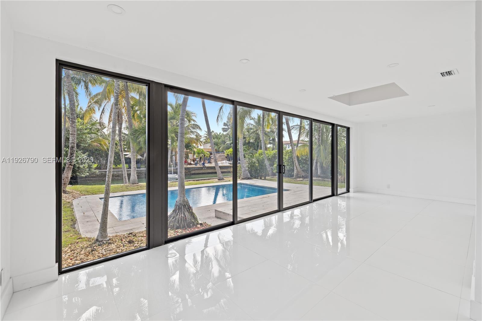 BISCAYNE POINT - Residential