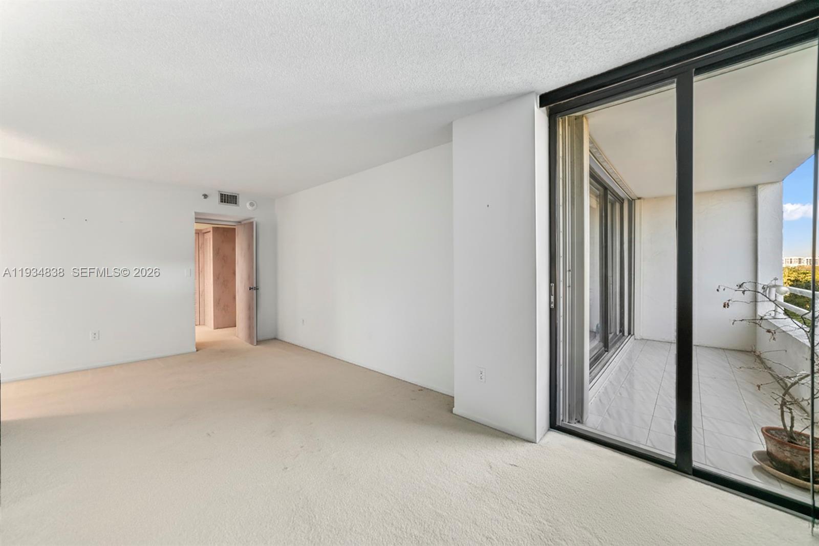 DELVISTA TOWERS CONDO - Residential