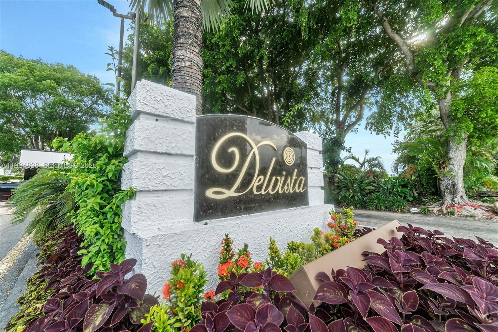 DELVISTA TOWERS CONDO - Residential