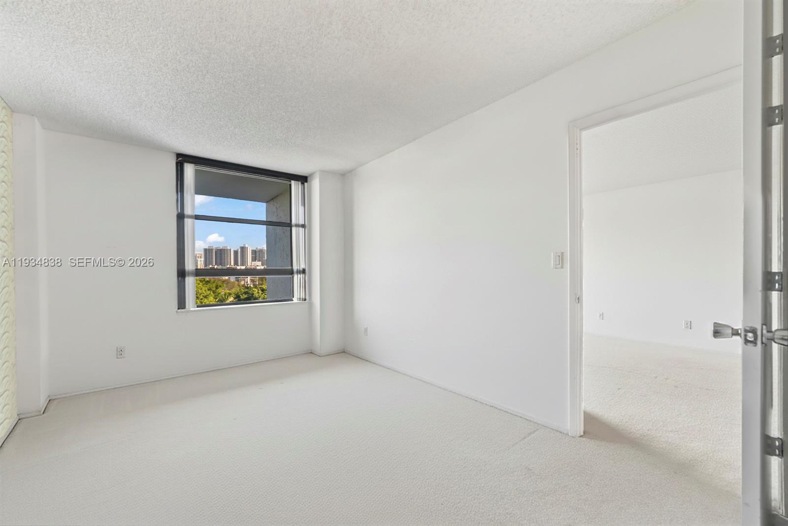 DELVISTA TOWERS CONDO - Residential