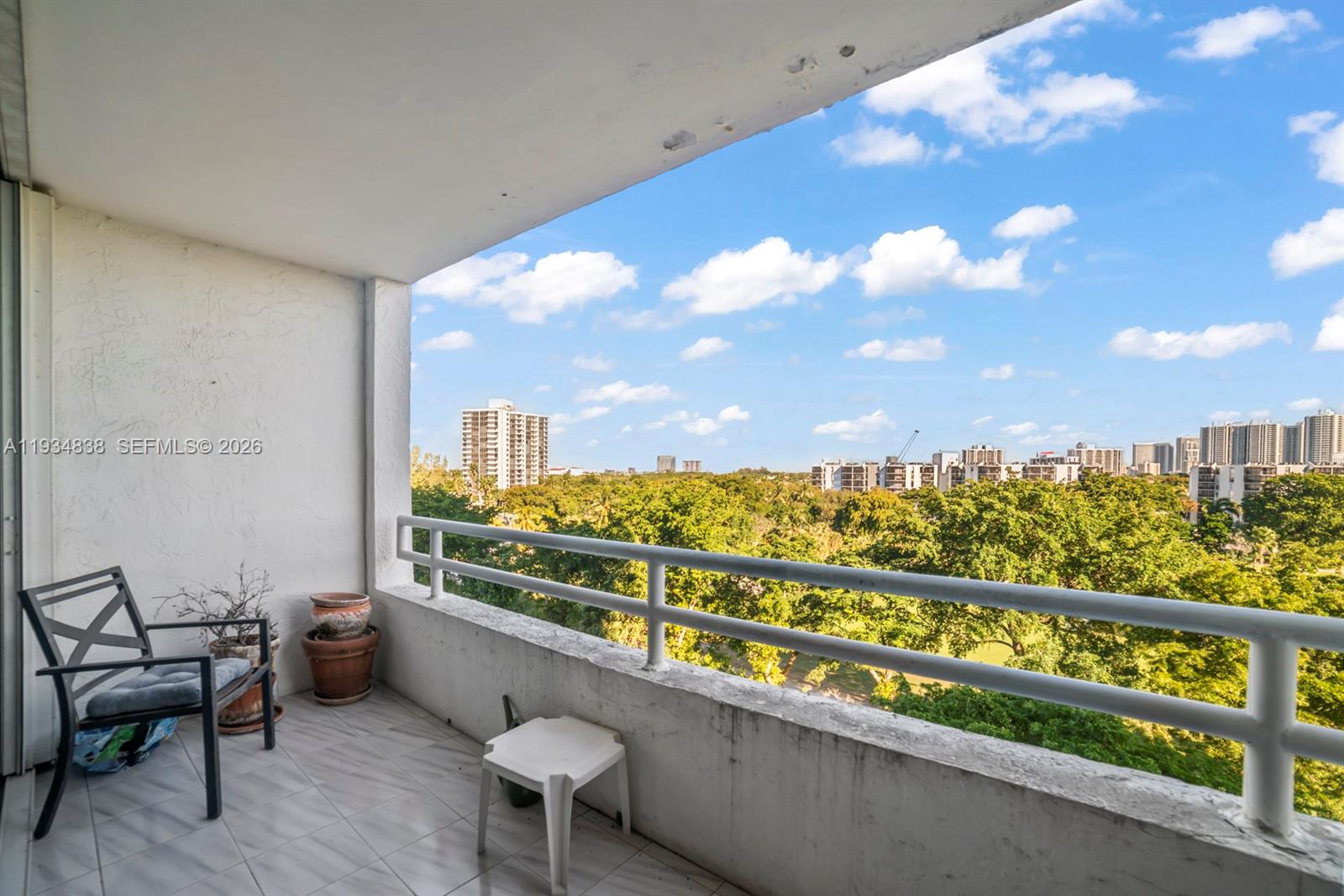 DELVISTA TOWERS CONDO - Residential